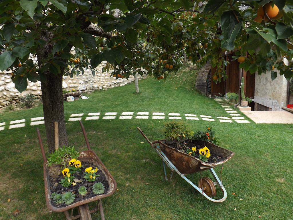 Agriturismo San Giovanni Ad Insulam Isola del Gran Sasso dʼItalia Buitenkant foto