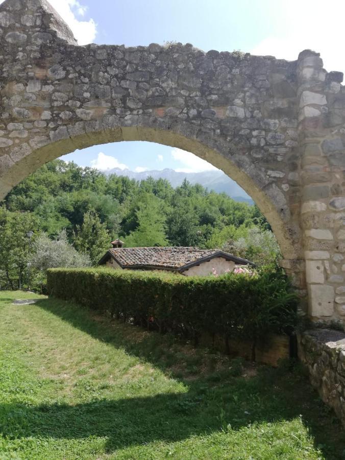 Agriturismo San Giovanni Ad Insulam Isola del Gran Sasso dʼItalia Buitenkant foto
